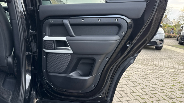 Land Rover Defender 3.0 D250 XS Edition 110 5dr Auto Diesel Estate